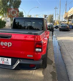 جیپ گلادیەتەر